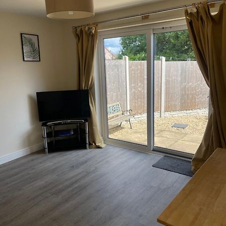House Number 4 Sleeps Up To 4 With Smart Tvs In Every Room Wellington  Exterior foto