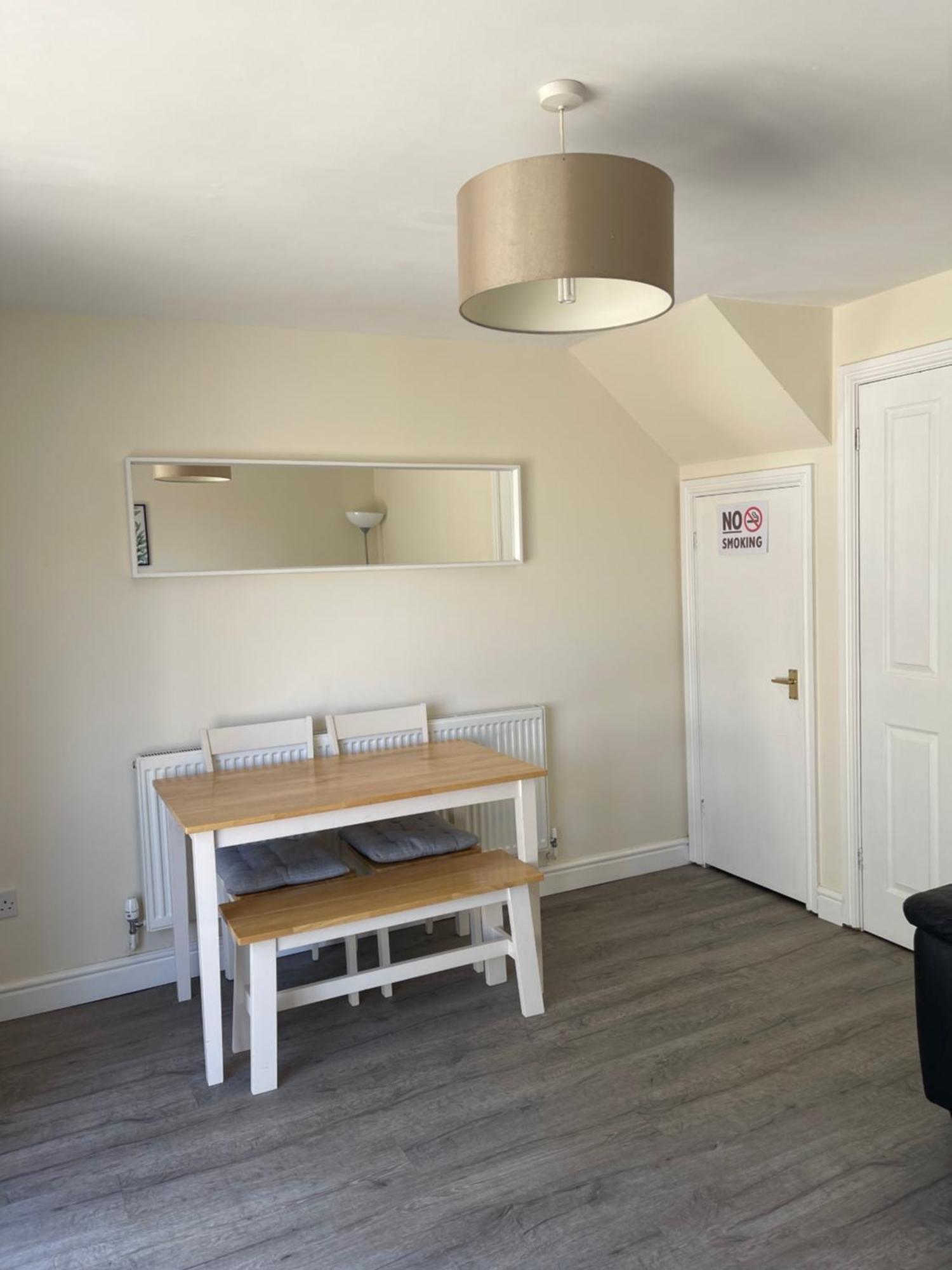 House Number 4 Sleeps Up To 4 With Smart Tvs In Every Room Wellington  Exterior foto