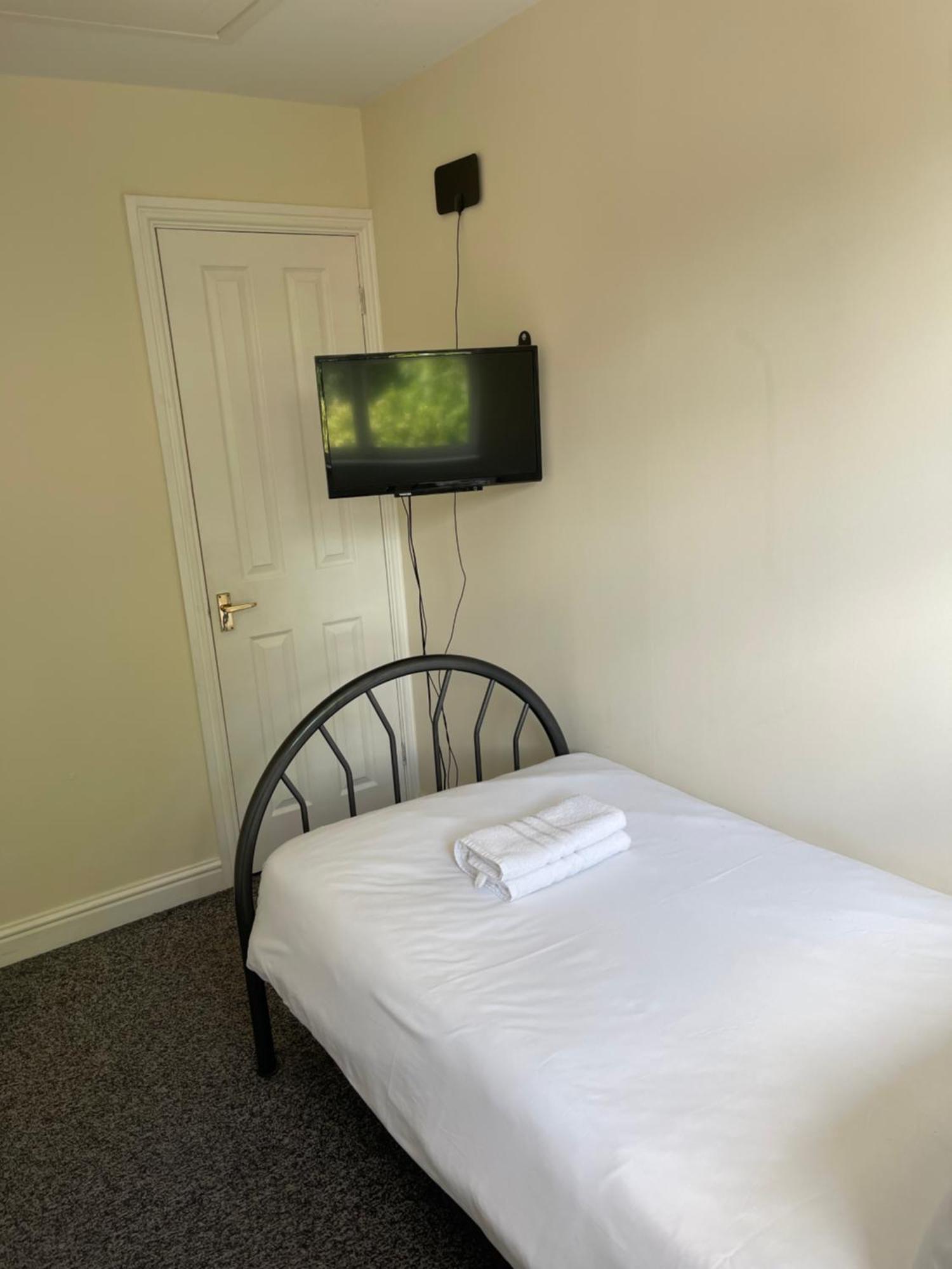 House Number 4 Sleeps Up To 4 With Smart Tvs In Every Room Wellington  Exterior foto