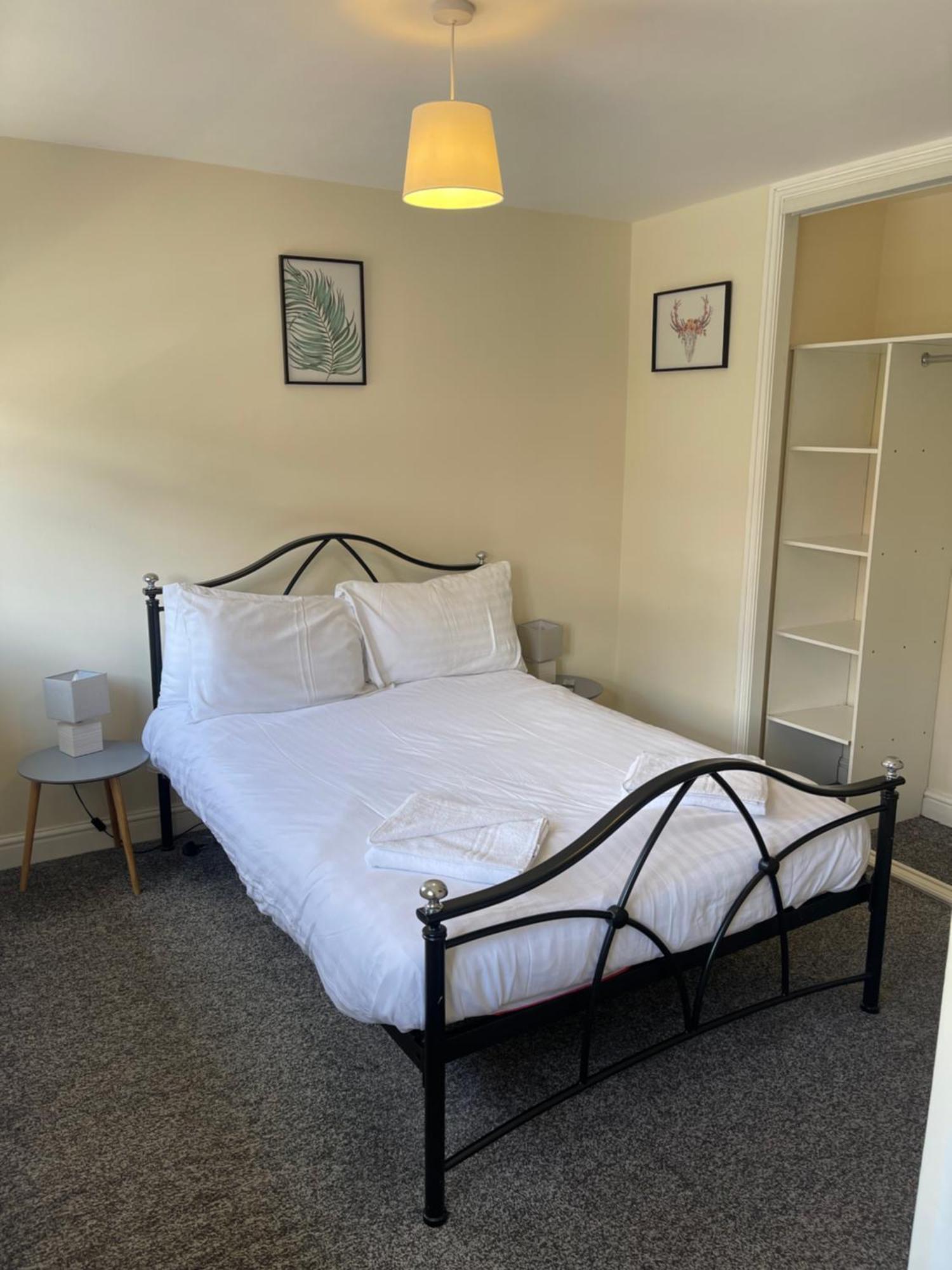 House Number 4 Sleeps Up To 4 With Smart Tvs In Every Room Wellington  Exterior foto