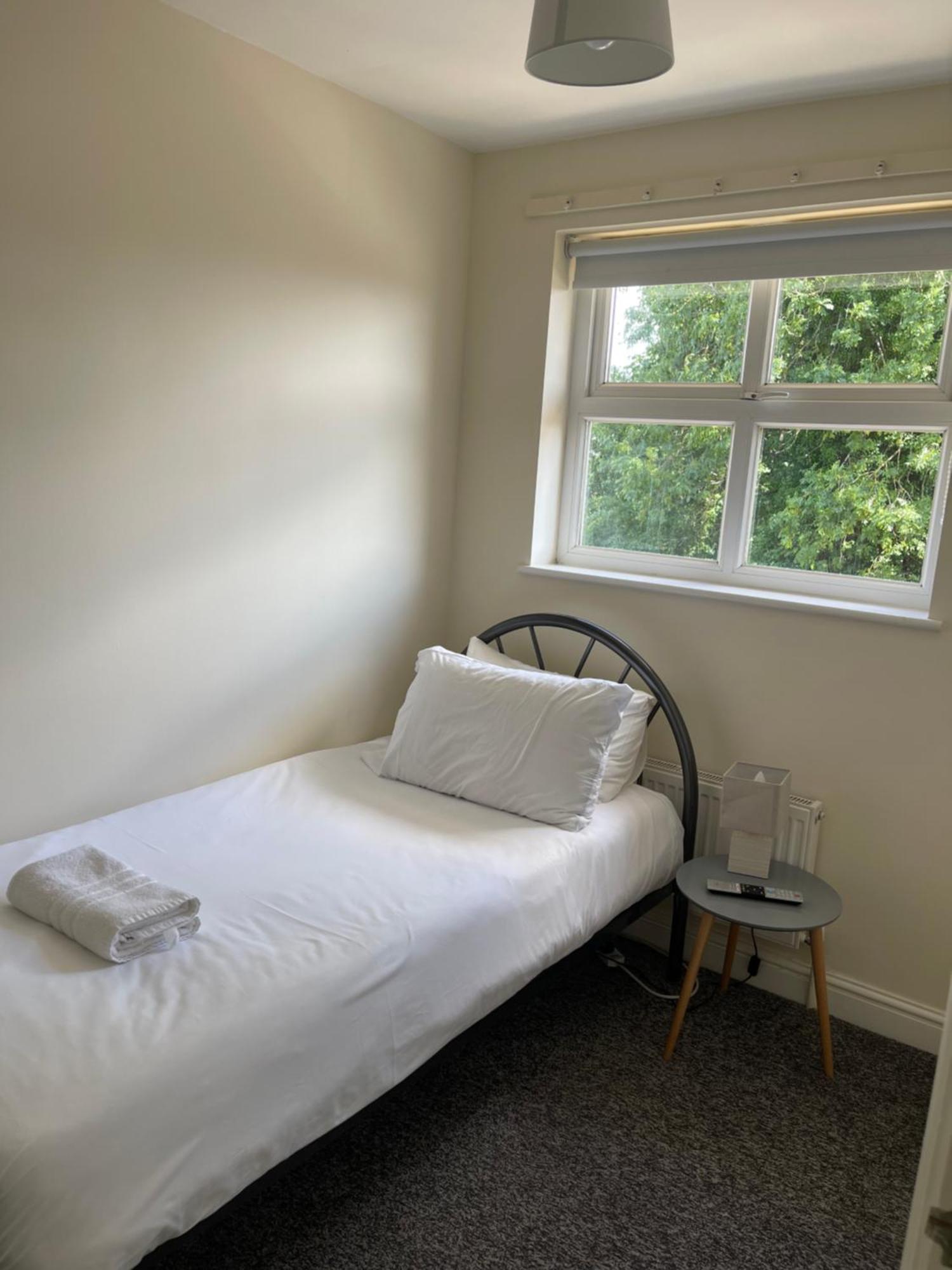 House Number 4 Sleeps Up To 4 With Smart Tvs In Every Room Wellington  Exterior foto